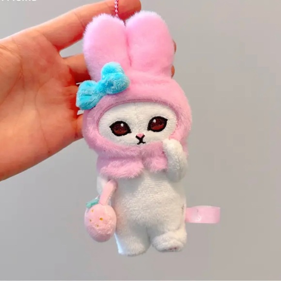 Hello Kitty and friends keychain - Picture 3 of 11